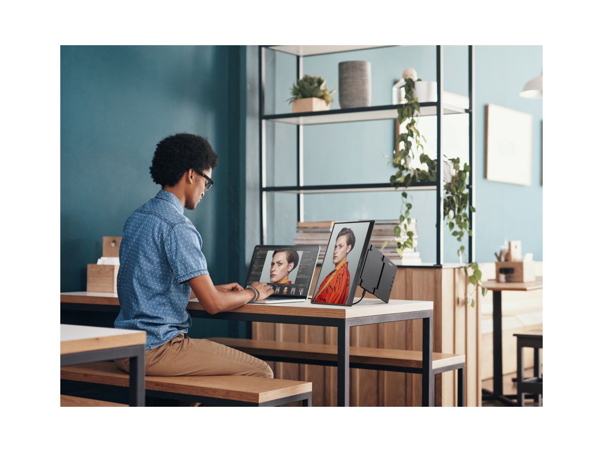 VP16-OLED - 16" Portable OLED Monitor