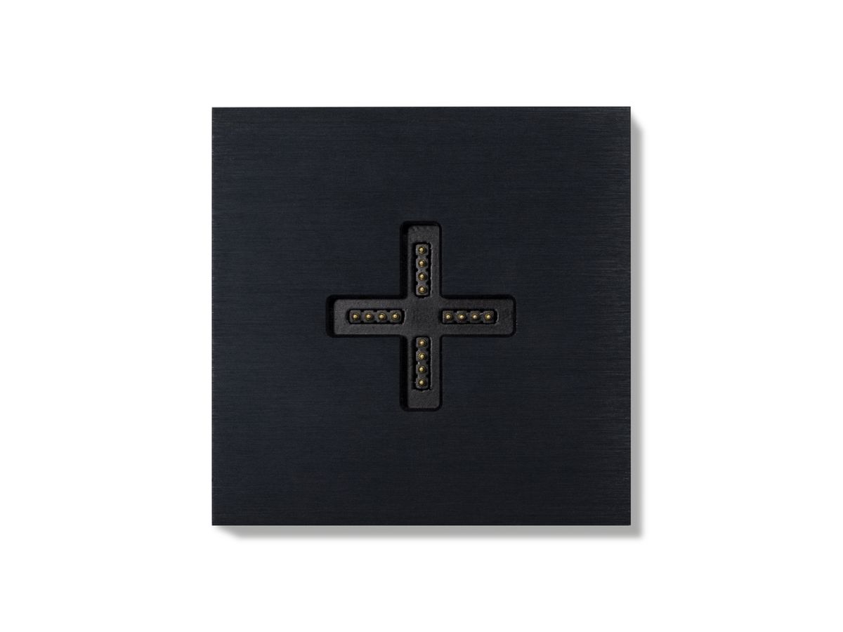 131-03 Eve plus - wall base cover - gebürstetes schwarz